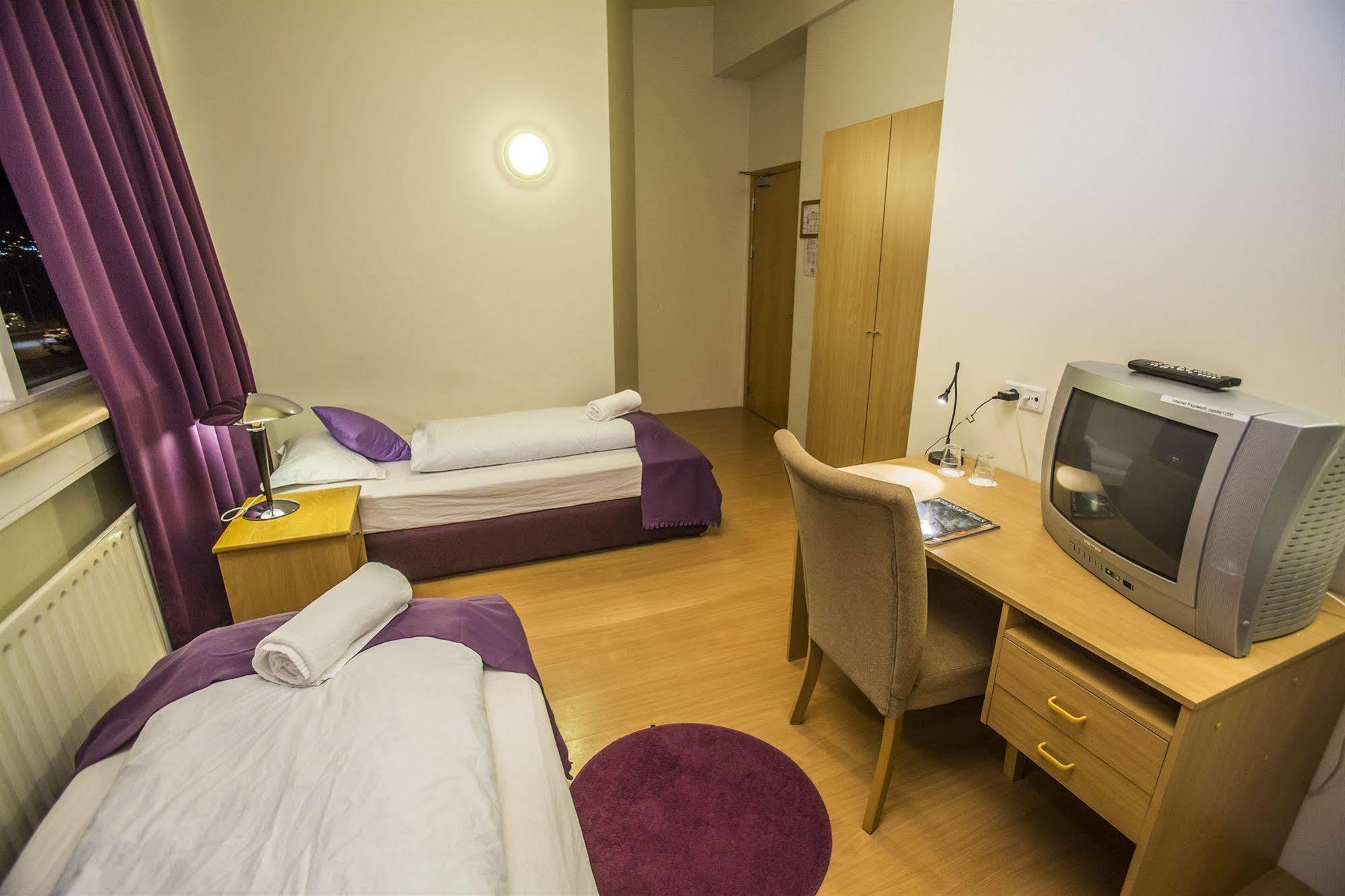Capital-Inn Hostel レイキャヴィーク エクステリア 写真